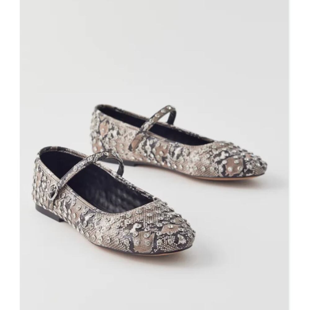 NEW Steve Madden Vinette Mary Jane Snake Print Studded Flat Size 6.5